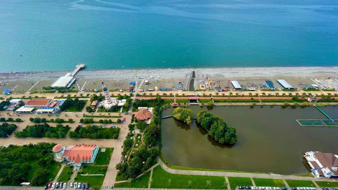 Apartments Black Sea Resort 巴统 外观 照片